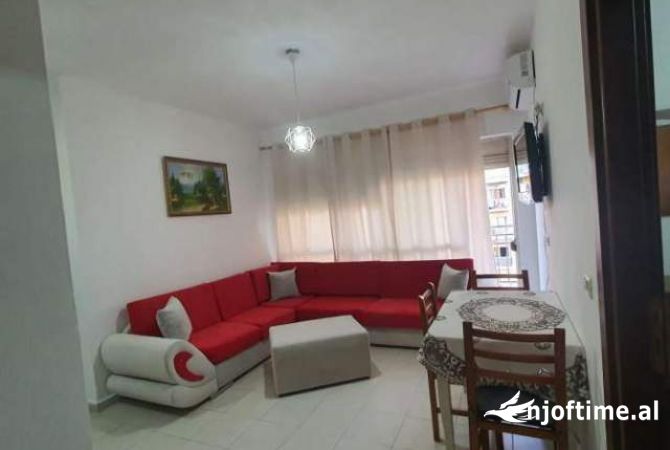 Shtepi me qera 1+1 ne Tirane - 450 Euro