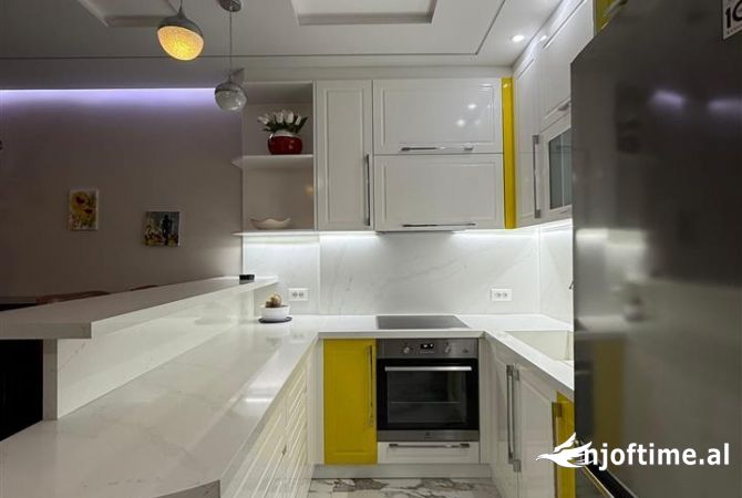 Shtepi me qera Apartament ne Tirane, 2+1, Mobilimi E mobiluar, Pagesa 1,200  Euro.