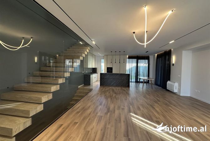 Shtepi me qera 3+1 ne Tirane - 3,500 Euro