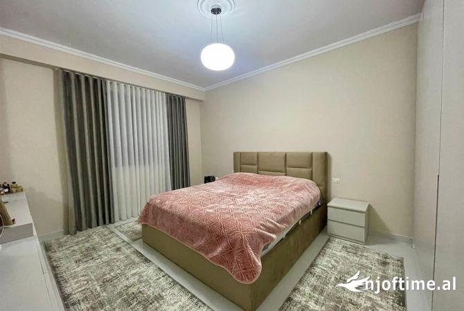 Shtepi me qera 2+1 ne Tirane - 600 Euro