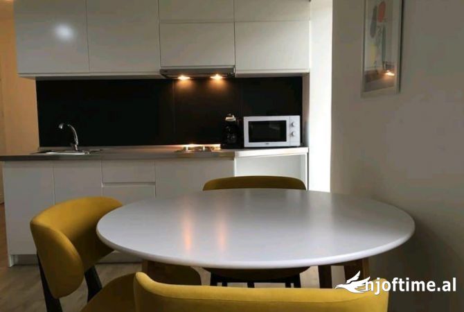 Shtepi me qera Apartament ne Tirane, 1+1, Mobilimi E mobiluar, Pagesa 580  Euro.