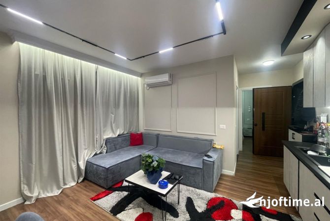 Shtepi me qera Apartament ne Tirane, 1+1, Mobilimi E mobiluar, Pagesa 800  Euro.