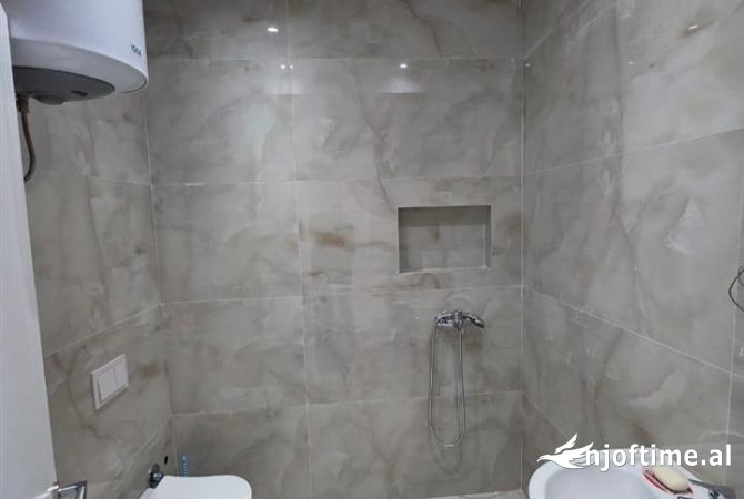 Ambient biznesi me qera 1+1 ne Tirane - 500 Euro