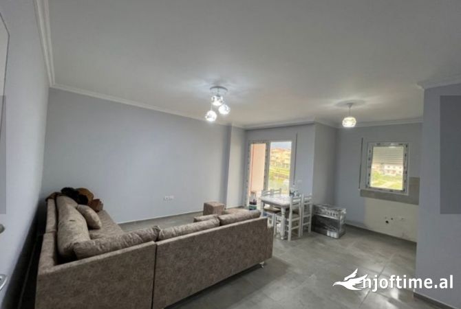Shtepi ne shitje Apartament ne Tirane, 1+1, Mobilimi E mobiluar, Pagesa 95,000  Euro.