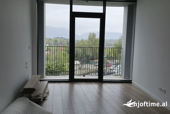 🛎️AMBIENT BIZNESI 2+1 PER TE LAKE VIEW LIQENI🛎️