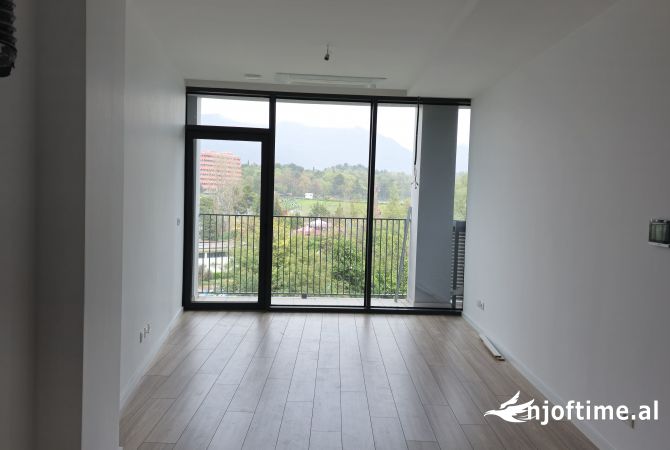 🛎️AMBIENT BIZNESI 2+1 PER TE LAKE VIEW LIQENI🛎️