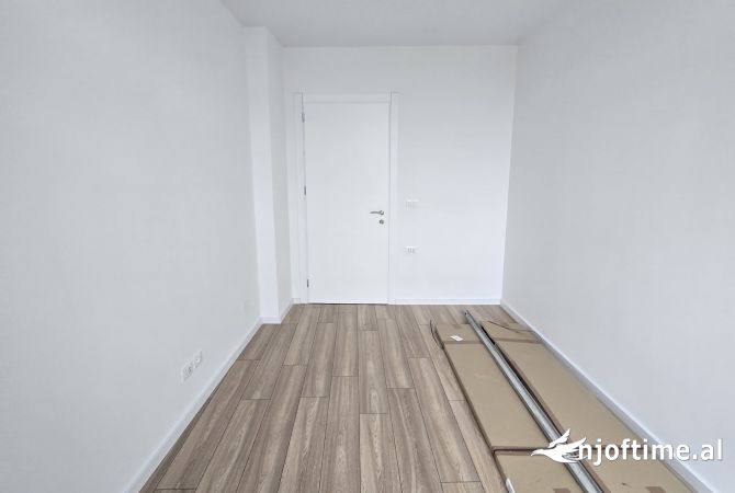 🛎️AMBIENT BIZNESI 2+1 PER TE LAKE VIEW LIQENI🛎️