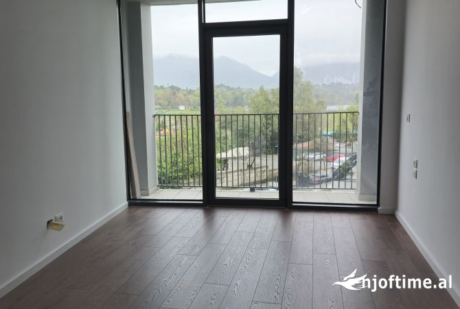 AMBIENT BIZNESI PER QERA TE LAKE VIEW LIQENI 