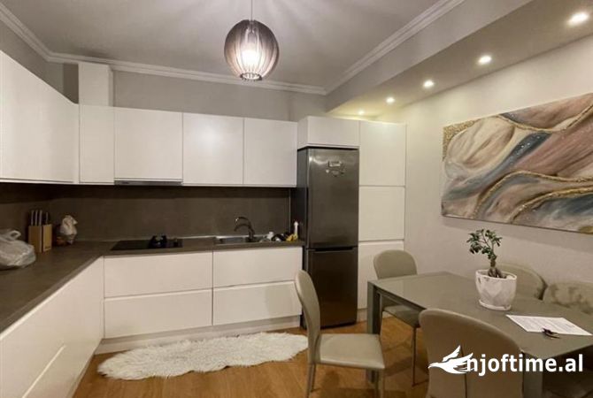 Shtepi ne shitje 2+1 ne Tirane - 140,000 Euro