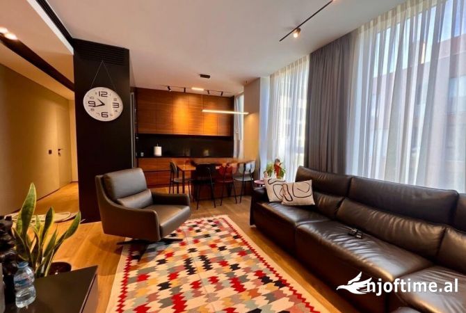 Shtepi ne shitje Apartament ne Tirane, 2+1, Mobilimi E mobiluar, Pagesa 255,500  Euro.