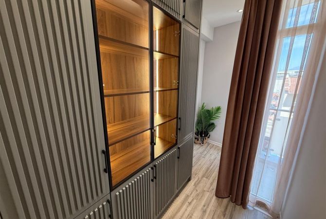 Shtepi me qera Apartament ne Tirane, 1+1, Mobilimi E mobiluar, Pagesa 700  Euro.