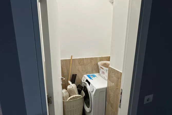 Shtepi me qera 3+1 ne Tirane - 1,200 Euro