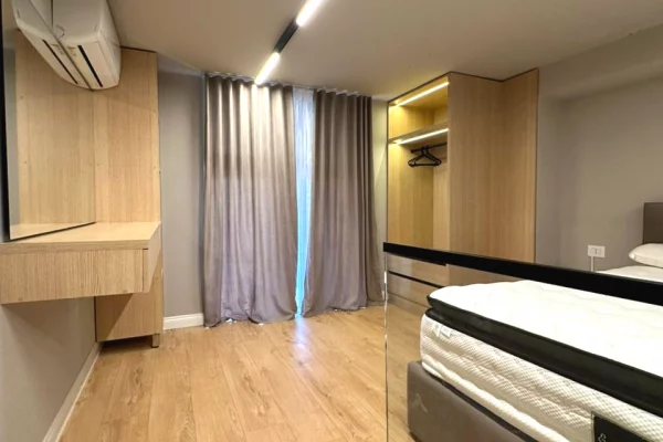 Shtepi ne shitje Apartament ne Tirane, 1+1, Mobilimi E mobiluar, Pagesa 119,000  Euro.