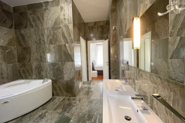 Luxury villas for rent in Tirana 5+1, Furnished