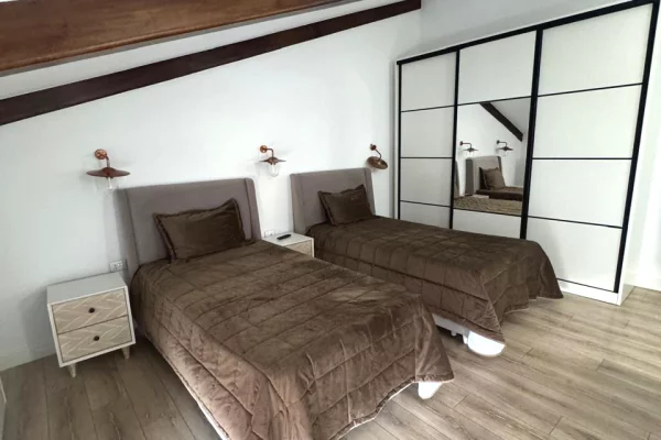 Penthouse (panoramic top floor) for rent in Tirana 4+1, Furnished