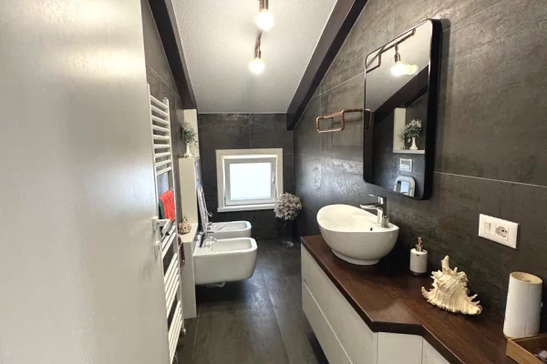 Penthouse (panoramic top floor) for rent in Tirana 4+1, Furnished