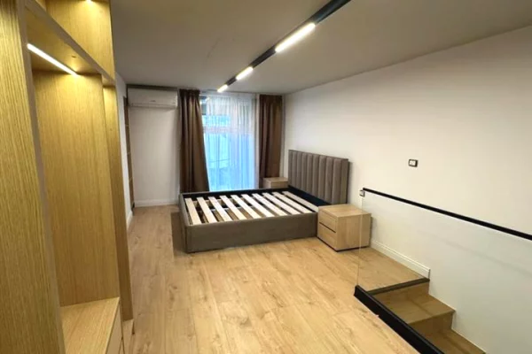 Shtepi ne shitje Apartament ne Tirane, 1+1, Mobilimi E mobiluar, Pagesa 122,000  Euro.