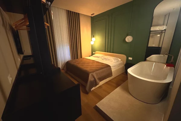 Shtepi ne shitje Apartament ne Tirane, 1+1, Mobilimi E mobiluar, Pagesa 58,000  Euro.