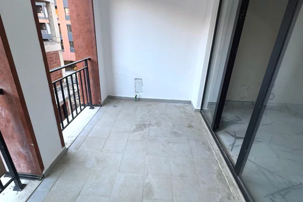 Apartment for sale in Tirana 3+1, Emty