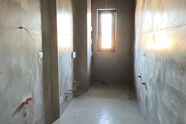 Shtepi ne shitje 1+1 ne Tirane - 210,000 Euro