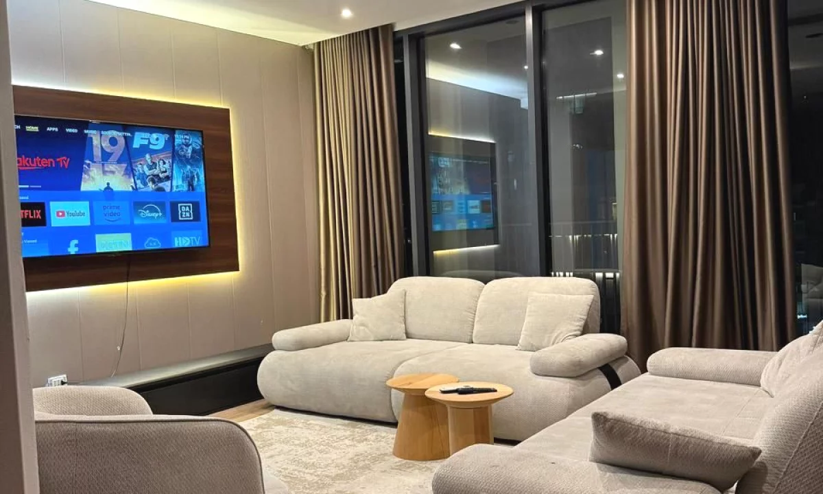 Appartamento in vendita a Tirana 2+1, Arredato