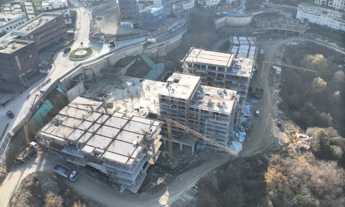 Apartment for sale in Tirana 1+1, Emty