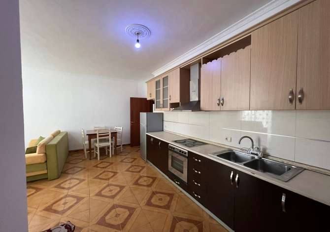 Shtepi me qera Apartament ne Tirane, 2+1, Mobilimi E mobiluar, Pagesa 38,000  Leke.