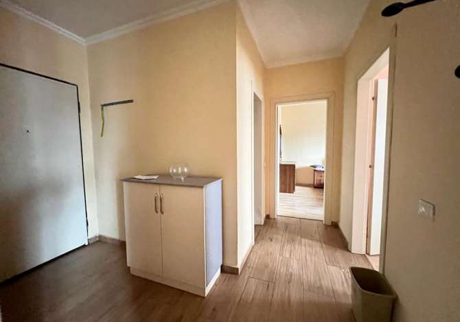 Shtepi me qera Apartament ne Tirane, 2+1, Mobilimi E mobiluar, Pagesa 350  Euro.