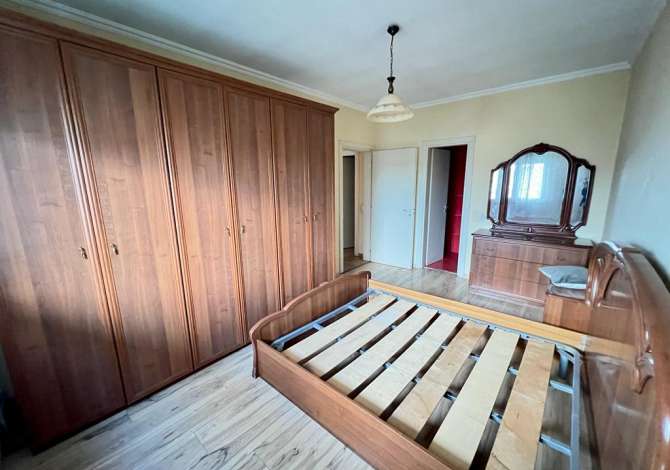 Shtepi me qera Apartament ne Tirane, 2+1, Mobilimi E mobiluar, Pagesa 350  Euro.