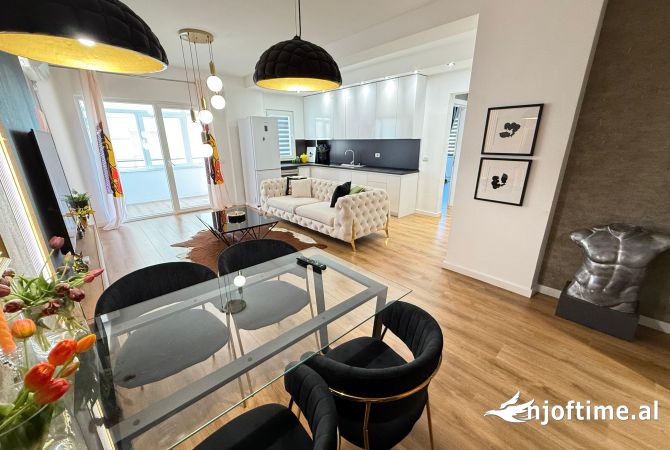 Shtepi me qera 2+1 ne Tirane - 700 Euro