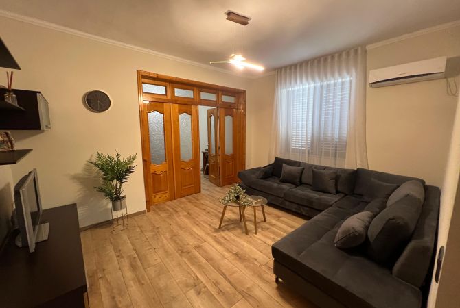 Shtepi me qera 3+1 ne Tirane - 650 Euro