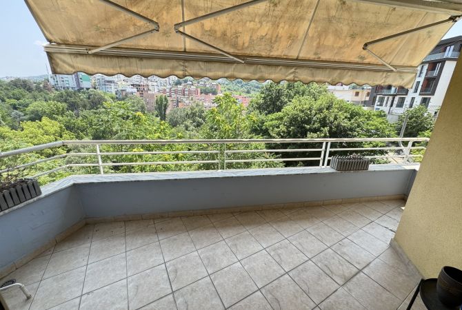 Shtepi me qera Apartament ne Tirane, 3+1, Mobilimi E mobiluar, Pagesa 750  Euro.