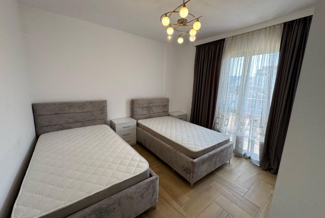 Shtepi me qera Apartament ne Tirane, 2+1, Mobilimi E mobiluar, Pagesa 900  Euro.