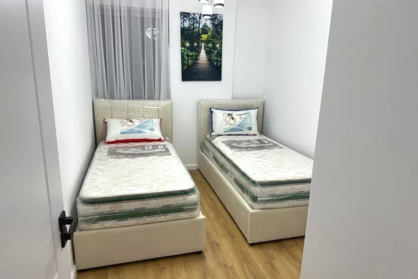 Shtepi ne shitje Apartament ne Tirane, 2+1, Mobilimi E mobiluar, Pagesa 157,000  Euro.