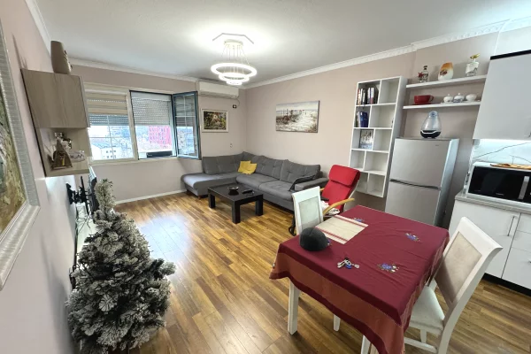 Shtepi me qera 1+1 ne Tirane - 65,000 Leke