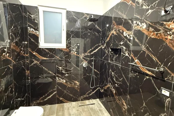 Shtepi me qera 2+1 ne Tirane - 35,000 Leke