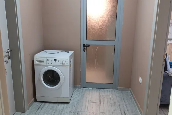 Shtepi me qera Apartament ne Tirane, 1+1, Mobilimi E mobiluar, Pagesa 30,000  Leke.