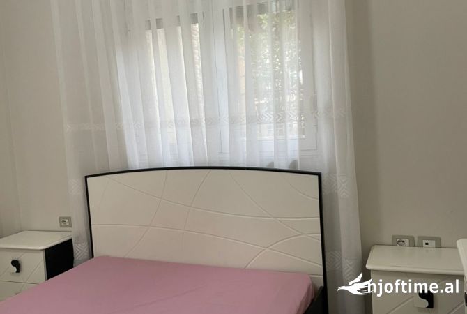 Shtepi me qera 1+1 ne Tirane - 400 Euro