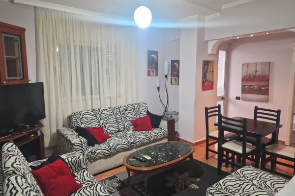 Jepet Apartament me qera 