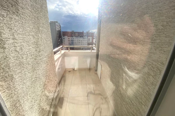 Shtepi me qera Apartament ne Tirane, 2+1, Mobilimi E mobiluar, Pagesa 500  Euro.