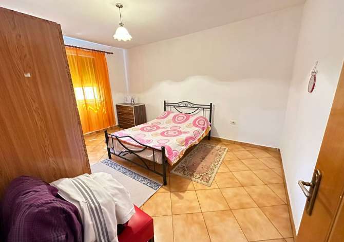 Shtepi ne shitje Apartament ne Tirane, 1+1, Mobilimi E mobiluar, Pagesa 58,000  Euro.