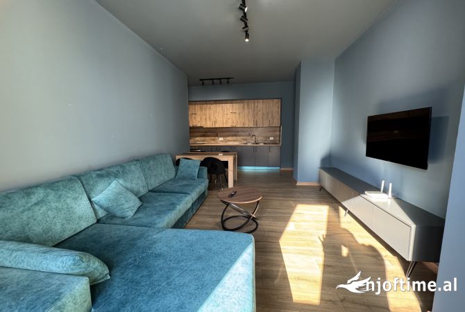 Shtepi ne shitje Apartament ne Tirane, 2+1, Mobilimi E mobiluar, Pagesa 150,000  Euro.