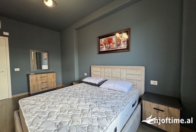 Shtepi ne shitje Apartament ne Tirane, 2+1, Mobilimi E mobiluar, Pagesa 157,000  Euro.