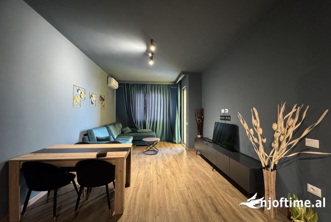 Shtepi ne shitje Apartament ne Tirane, 2+1, Mobilimi E mobiluar, Pagesa 157,000  Euro.