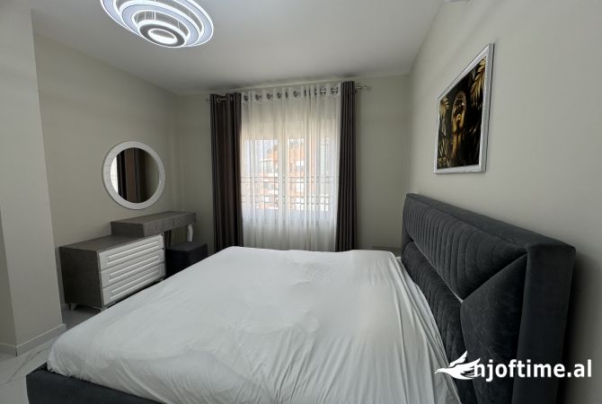 Shtepi me qera 2+1 ne Tirane - 80,000 Leke