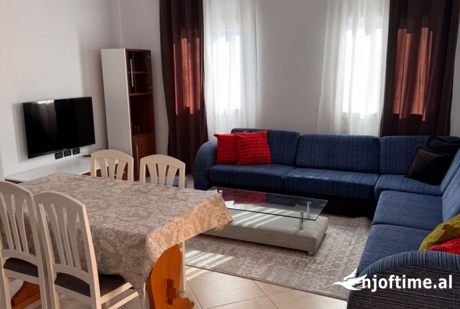 Shtepi me qera 2+1 ne Tirane - 45,000 Leke