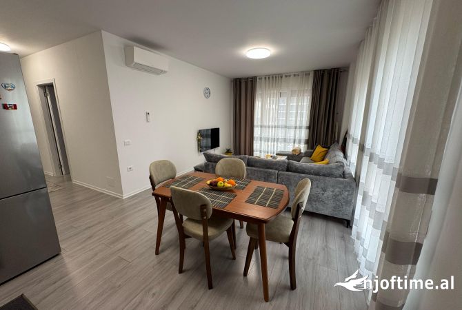 Shtepi me qera Apartament ne Tirane, 2+1, Mobilimi E mobiluar, Pagesa 730  Euro.
