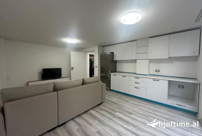 Shtepi me qera 1+1 ne Tirane - 400 Euro