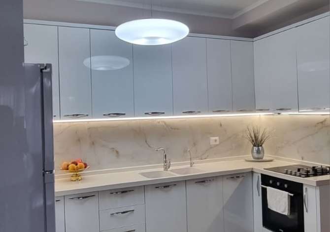 Shtepi me qera 2+1 ne Tirane - 650 Euro