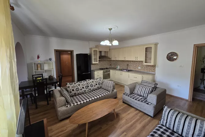 Shtepi ne shitje 2+1 ne Tirane - 140,000 Euro